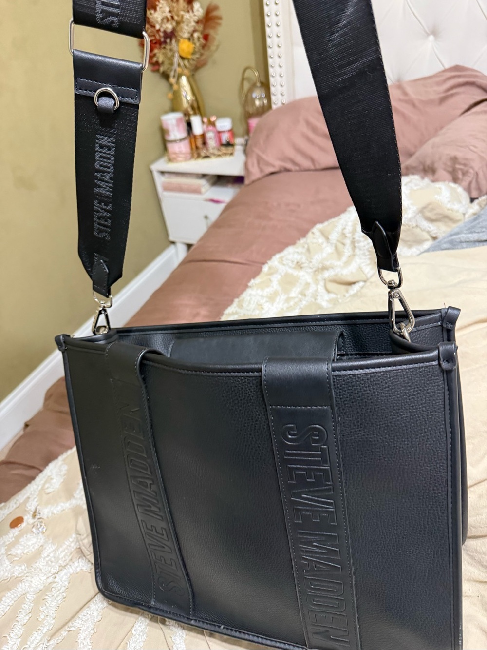 Steve Madden Black Pebbled Tote with Embossed Straps - Picture 4 of 4